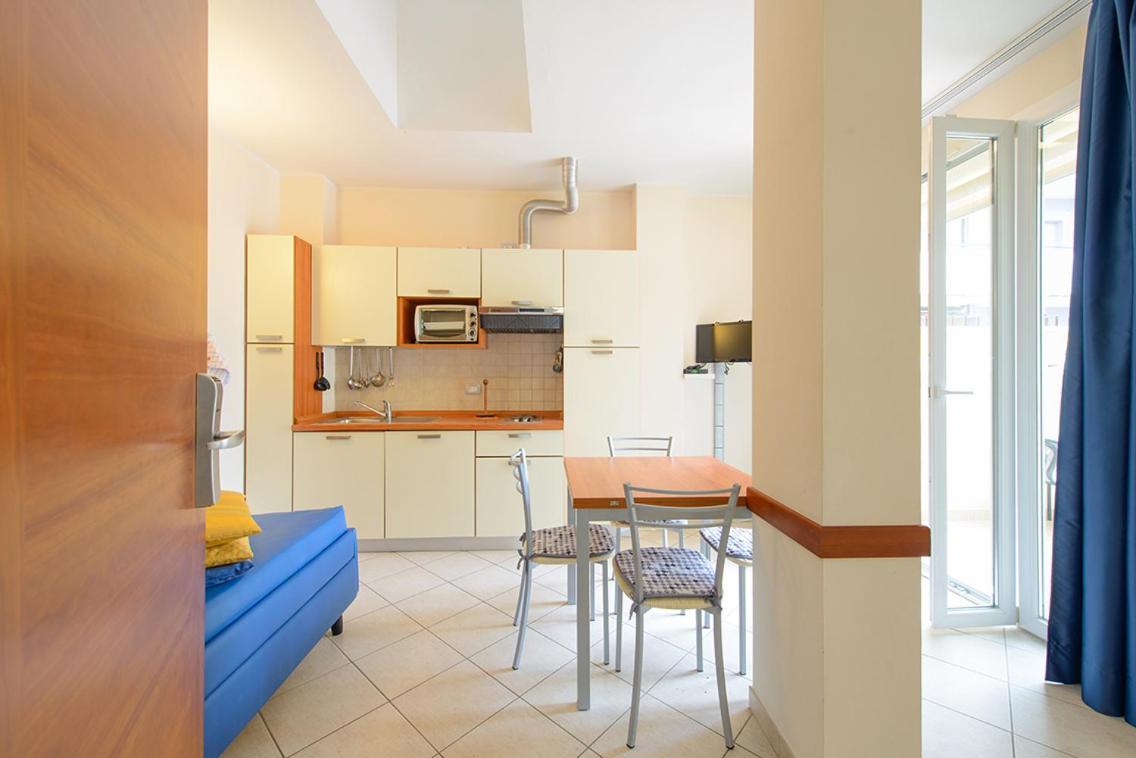 Residence Ducale Римини Екстериор снимка