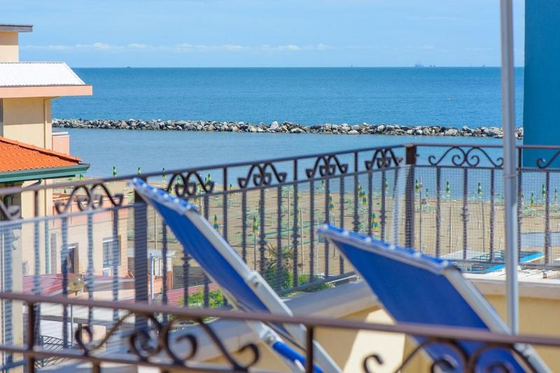 Residence Ducale Римини Екстериор снимка