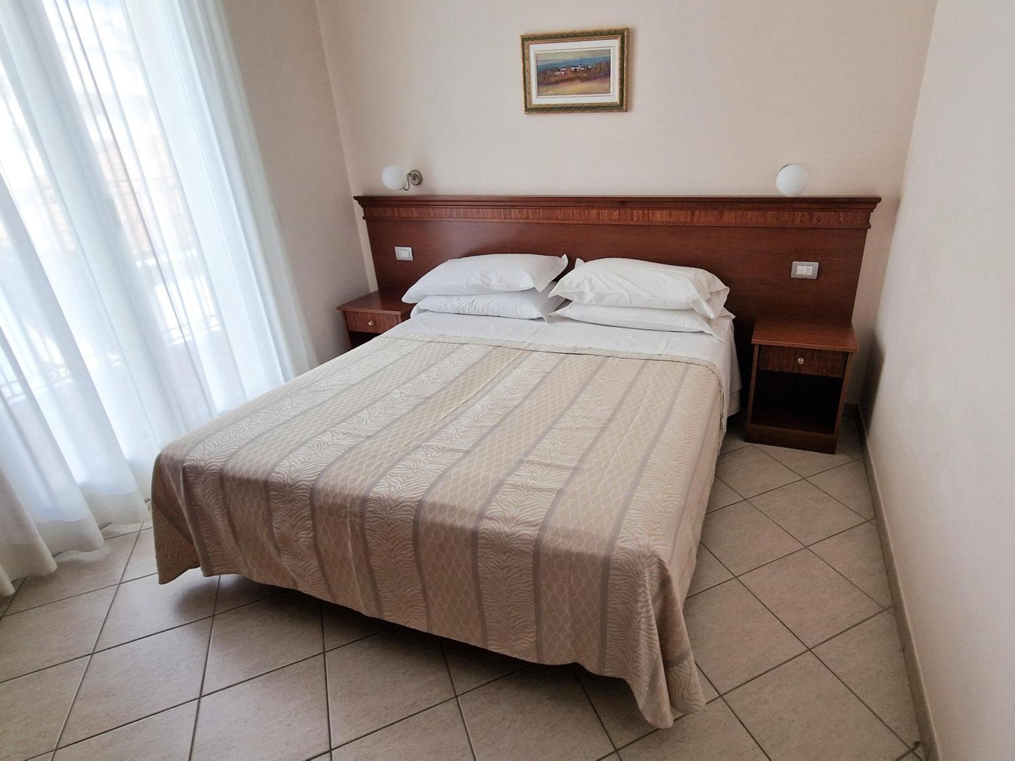 Residence Ducale Римини Екстериор снимка